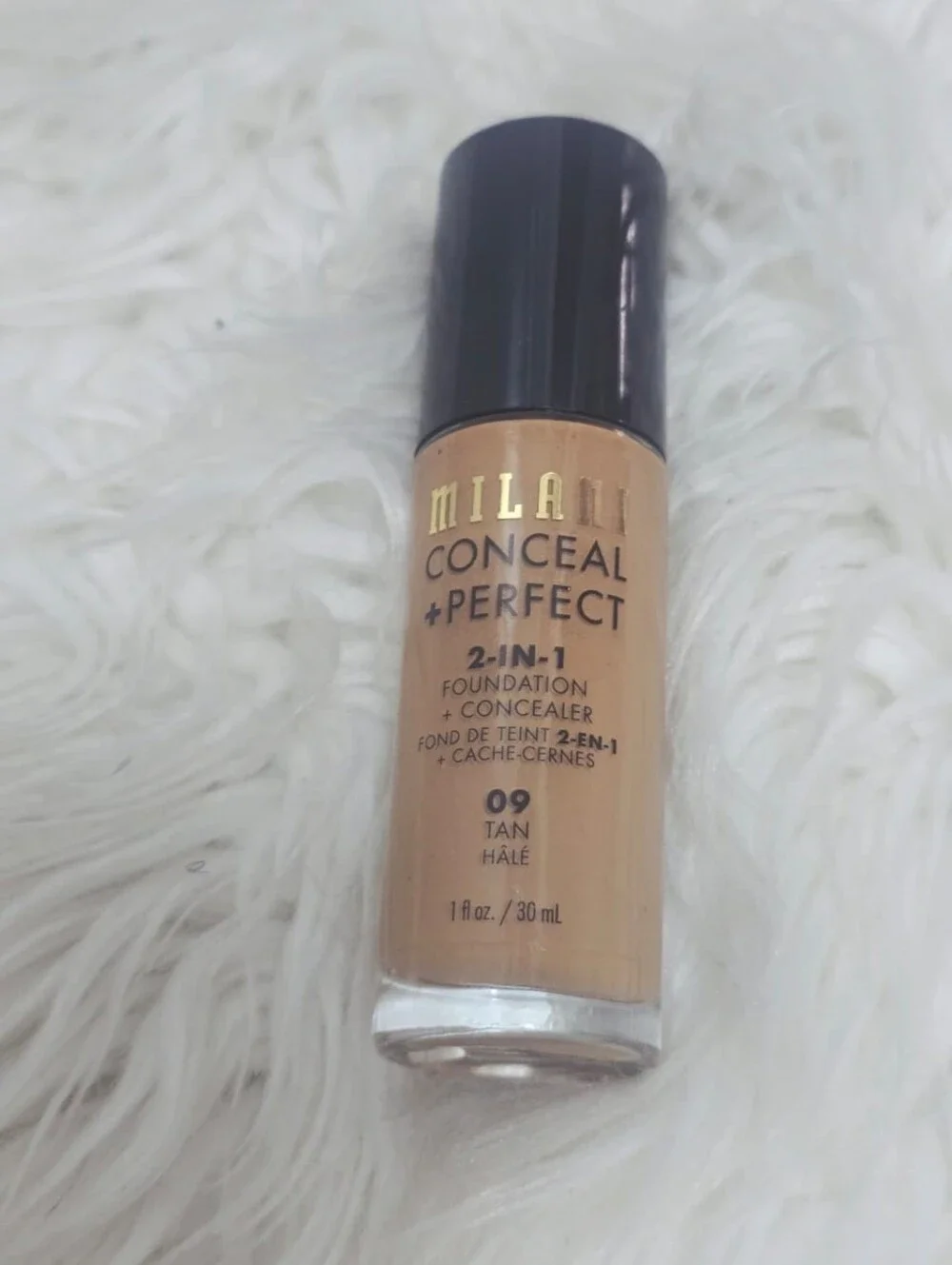 Milani Conceal + Perfect 2-in-1 Foundation + Concealer in the shade 09 Tan.